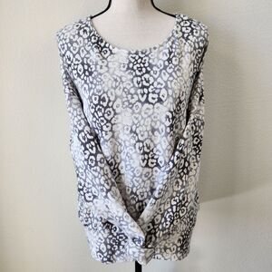 Retrology Womens Large Heathered Distressed Gray Long Sleeve Cheetah Print Shirt